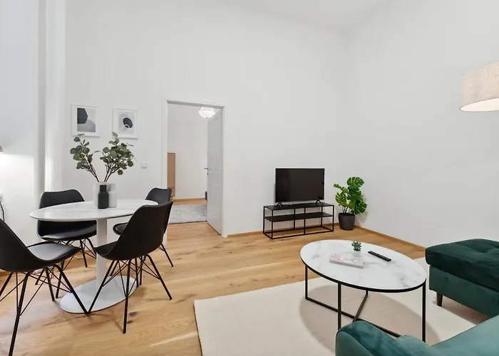Center Designer Modern